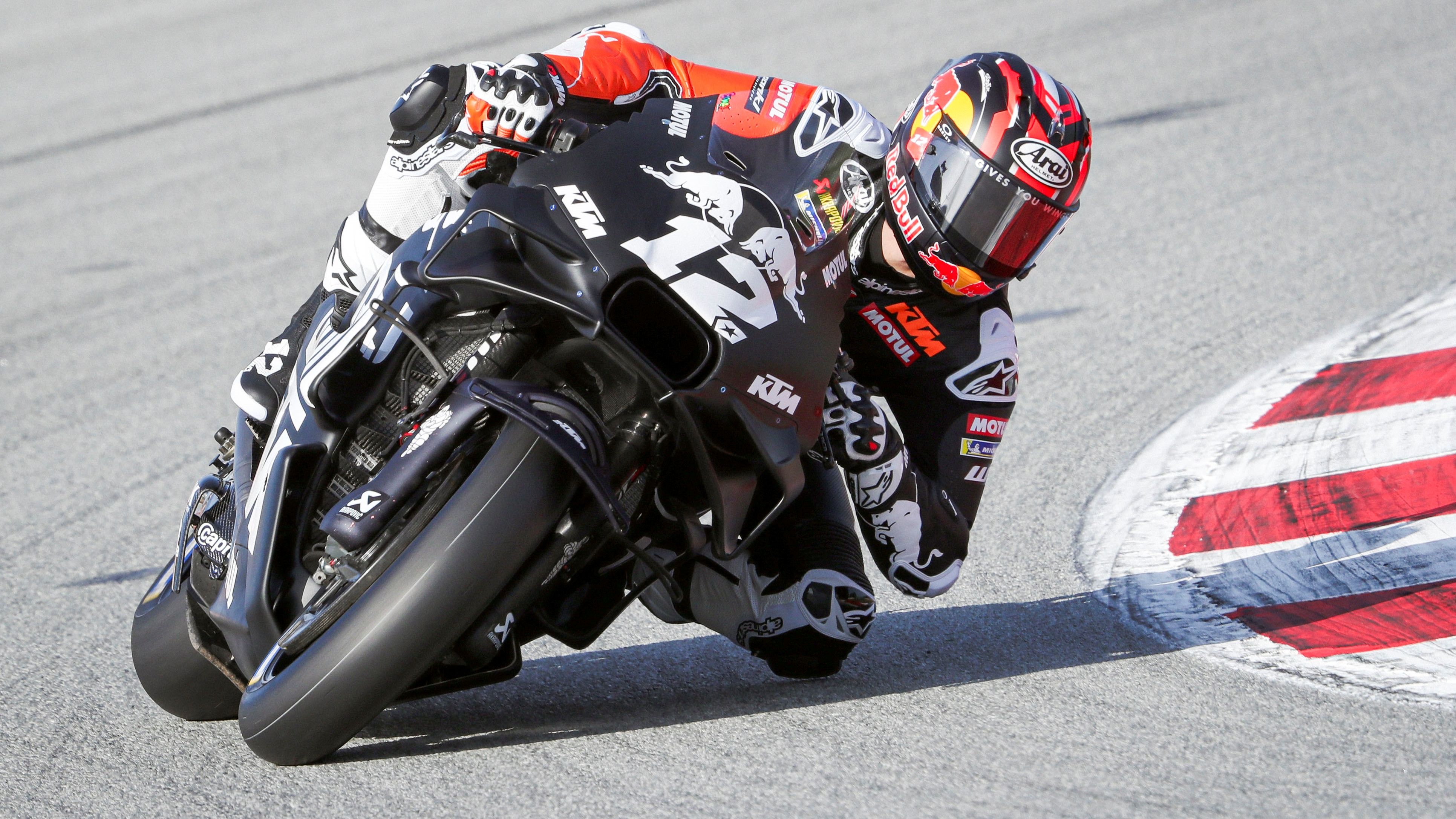 Maverick Viñales con la KTM del Tech3, Test Barcelona MotoGP 2025