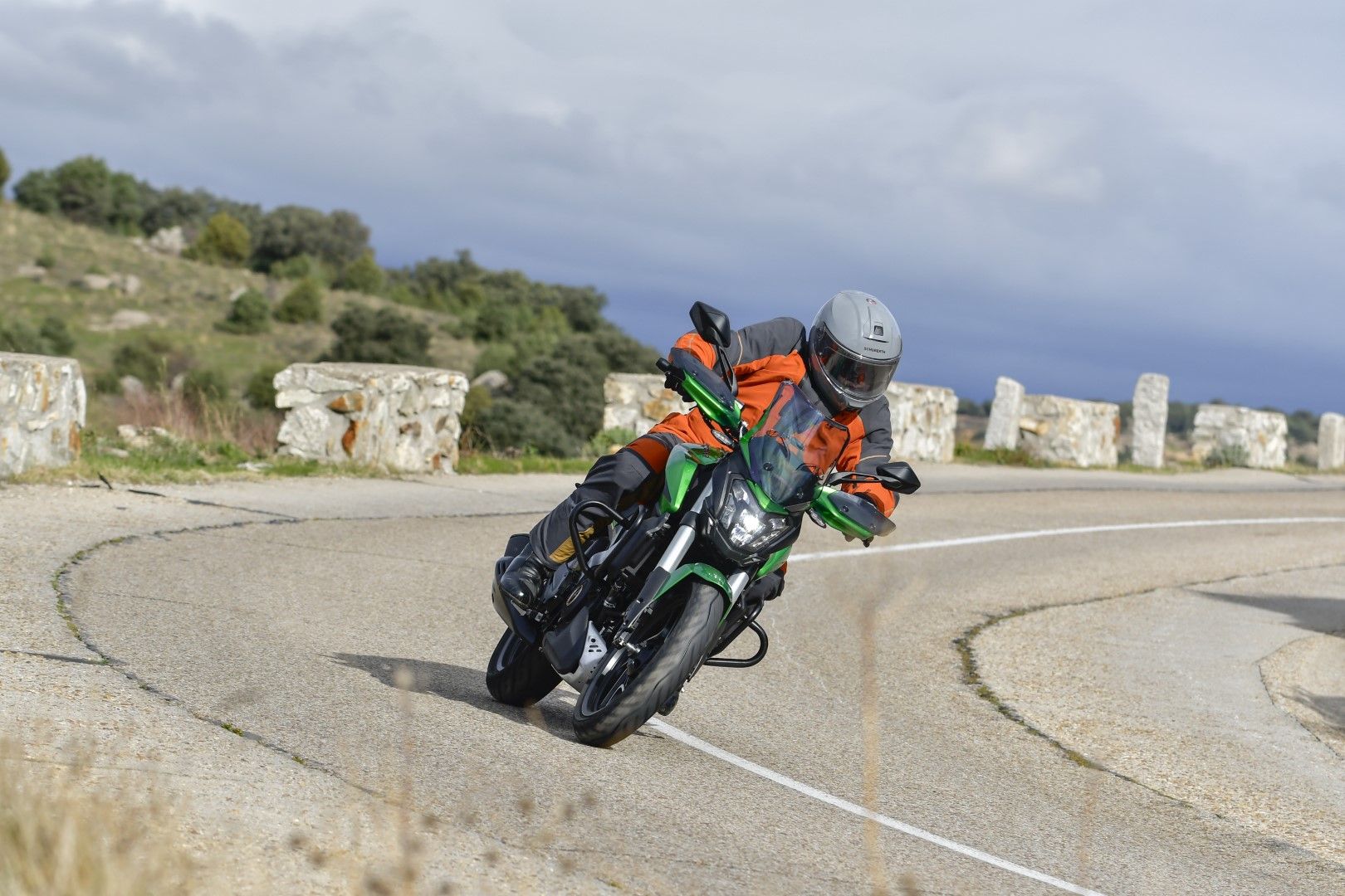 Fotos Bajaj Dominar 400
