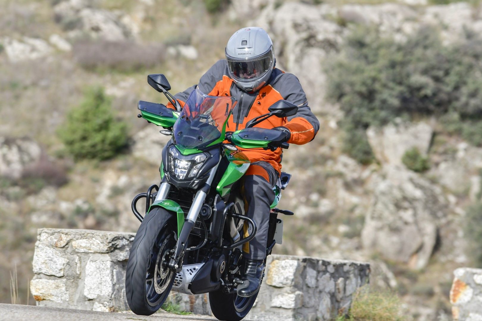Fotos Bajaj Dominar 400