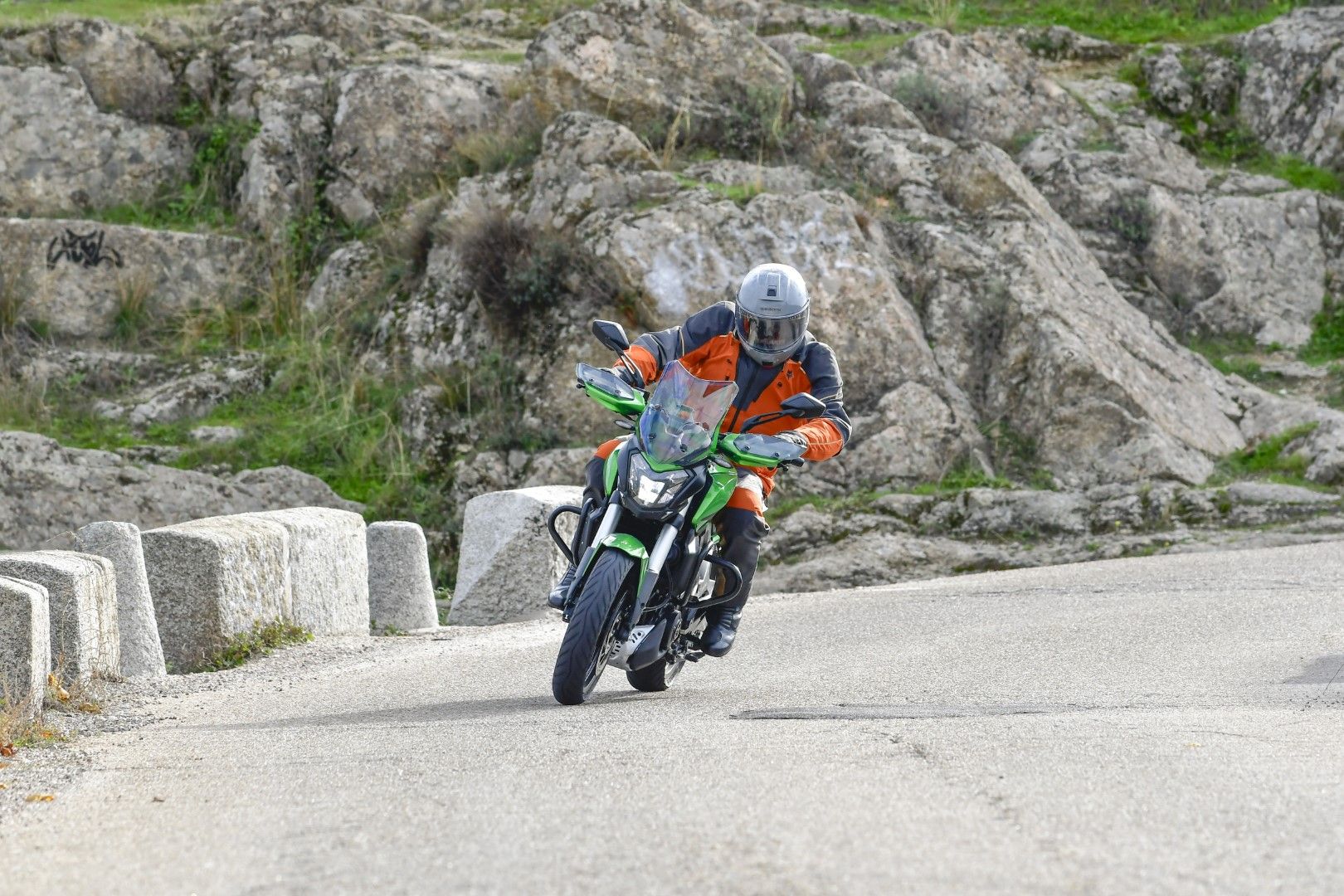 Fotos Bajaj Dominar 400