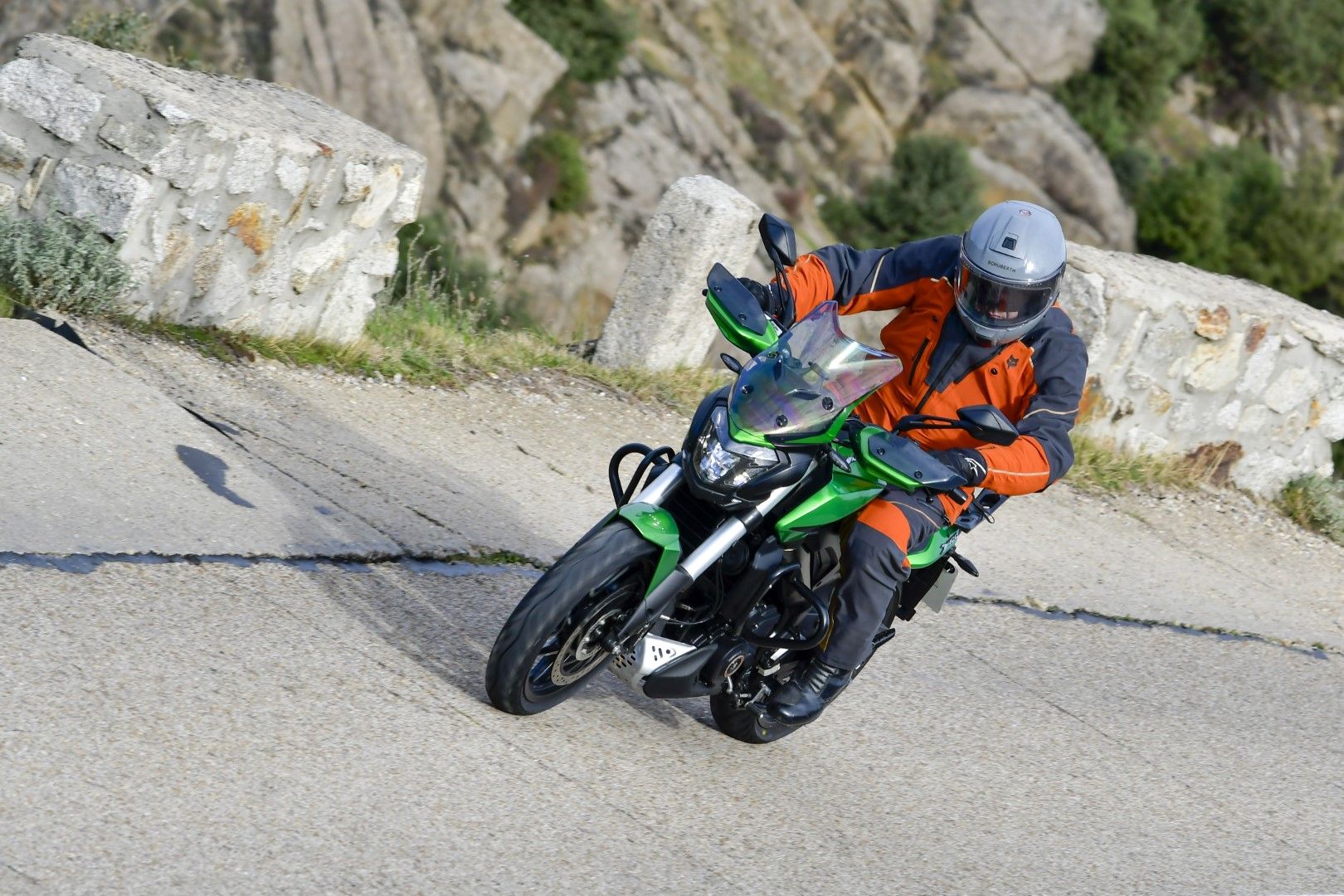 Fotos Bajaj Dominar 400