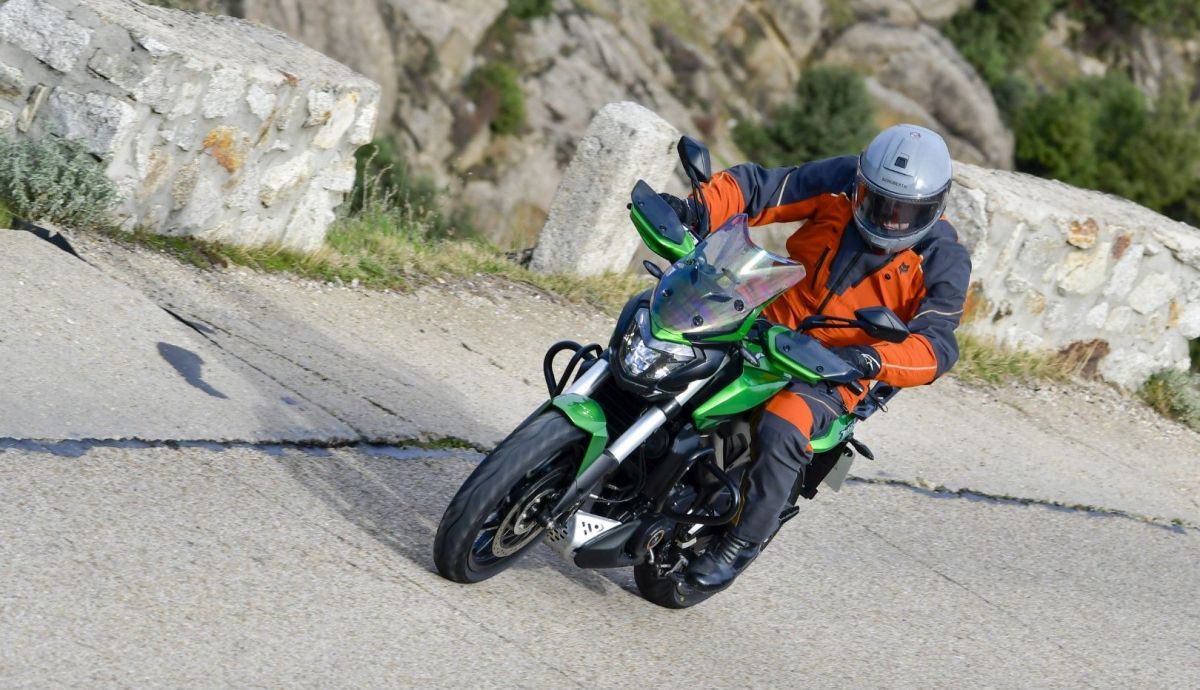 01-bajaj-dominar-400-027-grande_7_1200x690.jpeg