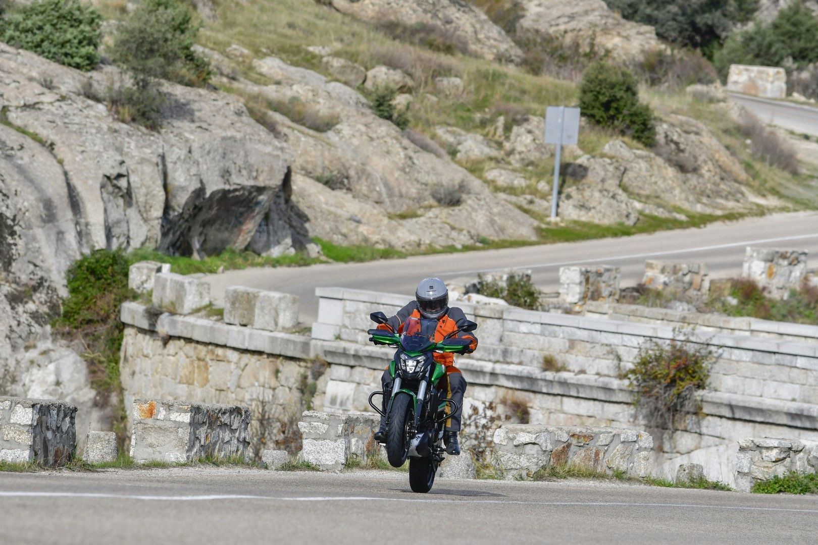 Fotos Bajaj Dominar 400