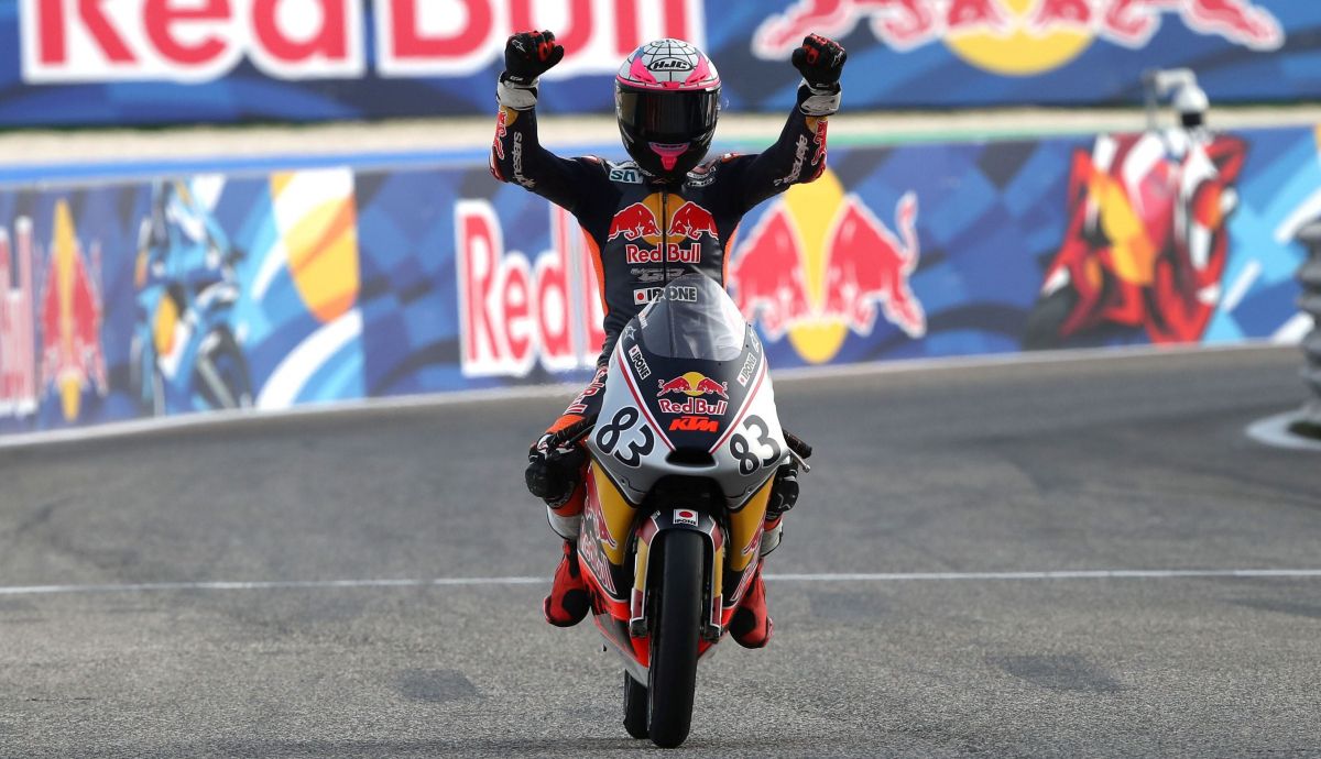 Álvaro Carpe ha sido campeón de la MotoGP Rookies Cup en 2024 tras ser subcampeón en 2023 Álvaro Carpe ha sido campeón de la MotoGP Rookies Cup en 2024 tras ser subcampeón en 2023