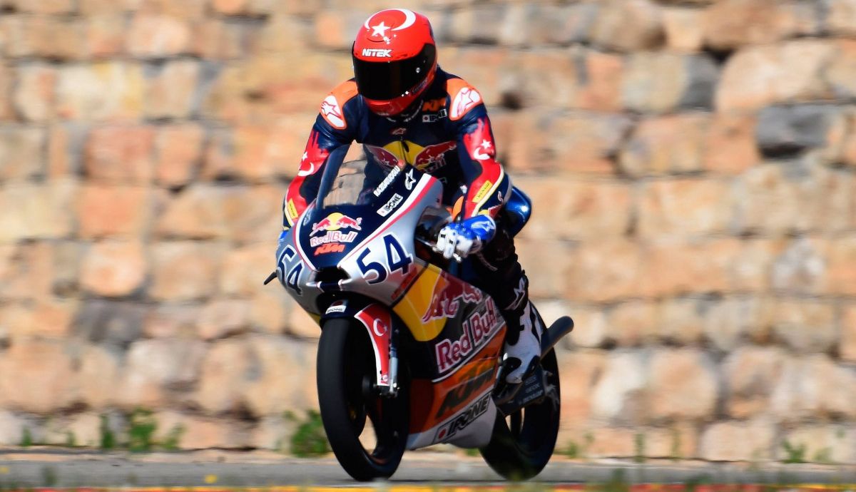 Toprak Razgatlioglu disputó la MotoGP Rookies Cup en 2013 y 2014 Toprak Razgatlioglu disputó la MotoGP Rookies Cup en 2013 y 2014