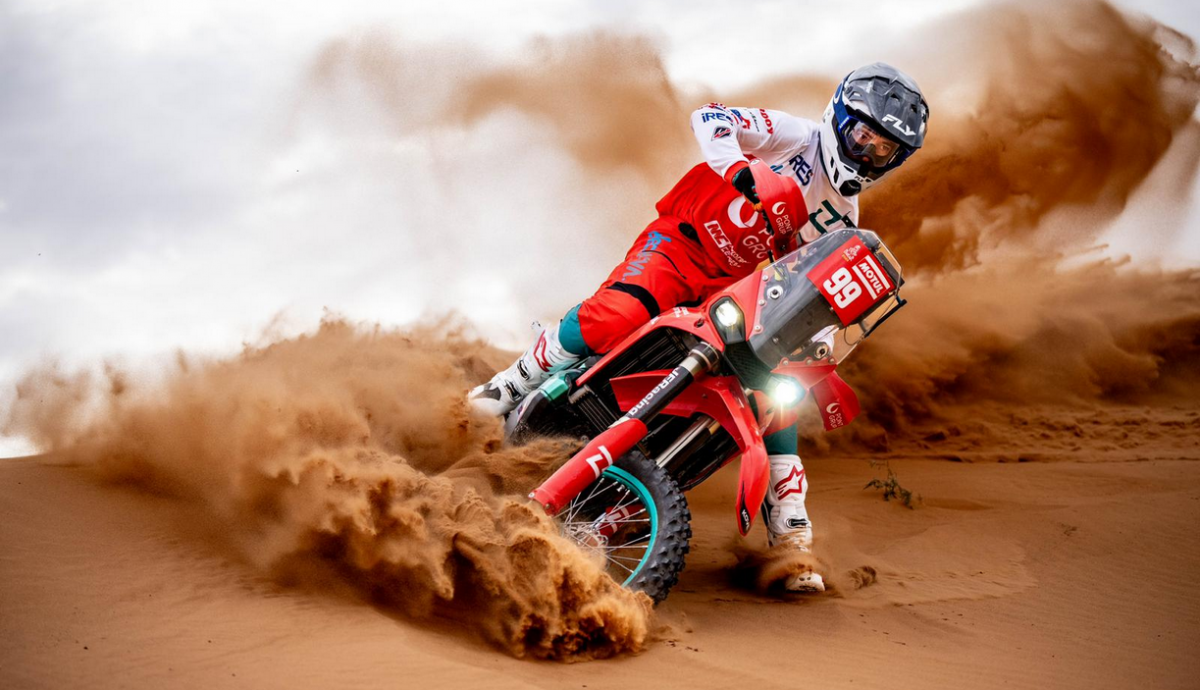 Javi Vega, piloto Kove para el Dakar 2025.