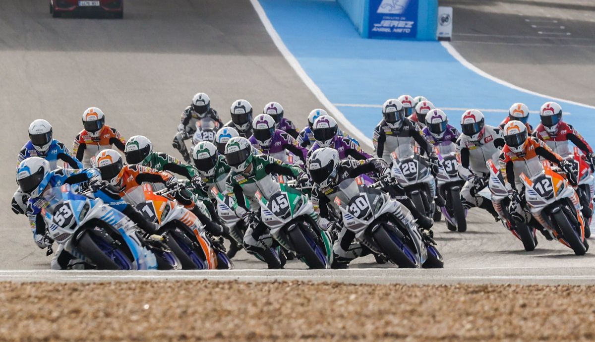 Salida de la primera carrera de SSP300 en los Juegos Intercontinentales FIM Jerez 2024 Salida de la primera carrera de SSP300 en los Juegos Intercontinentales FIM Jerez 2024