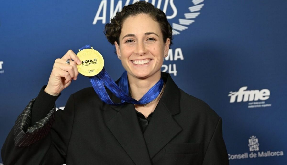 Ana Carrasco con su medalla como primera campeona de la historia del WorldWCR Ana Carrasco con su medalla como primera campeona de la historia del WorldWCR