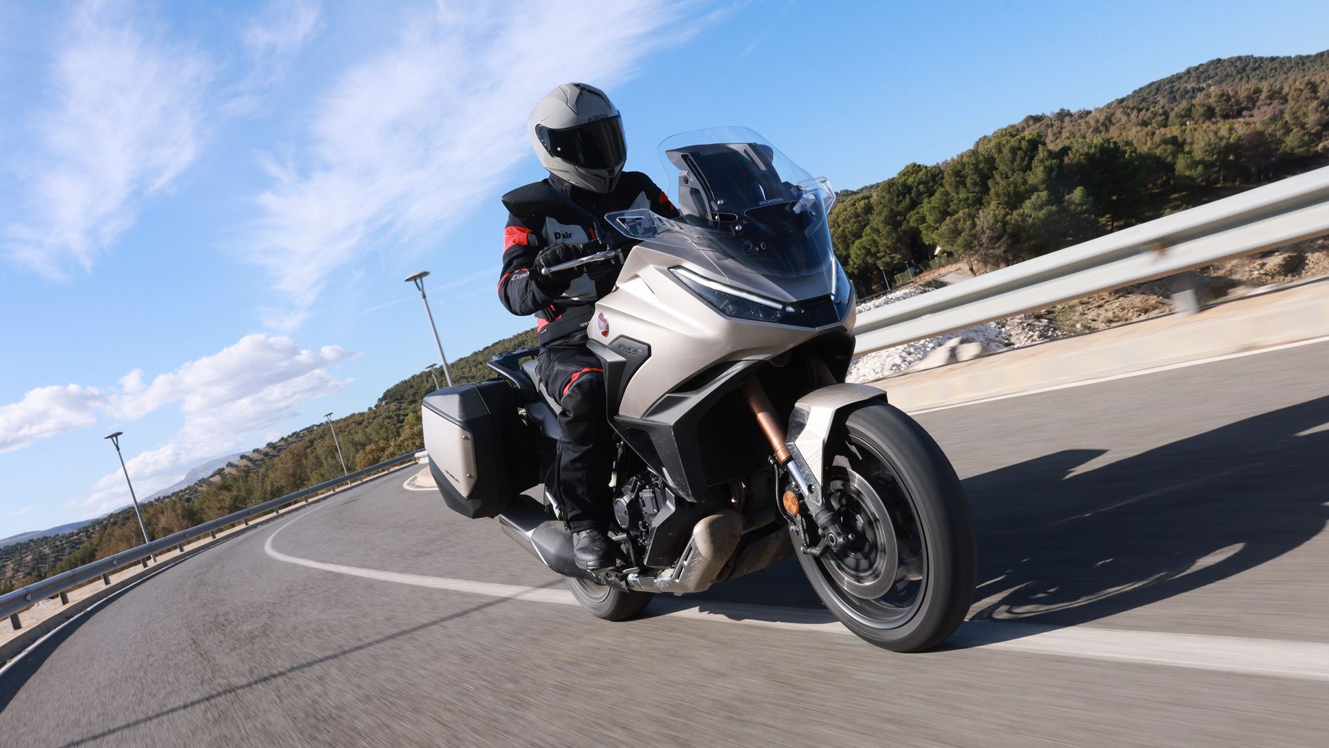 Honda NT1100 2025 Accion (8)