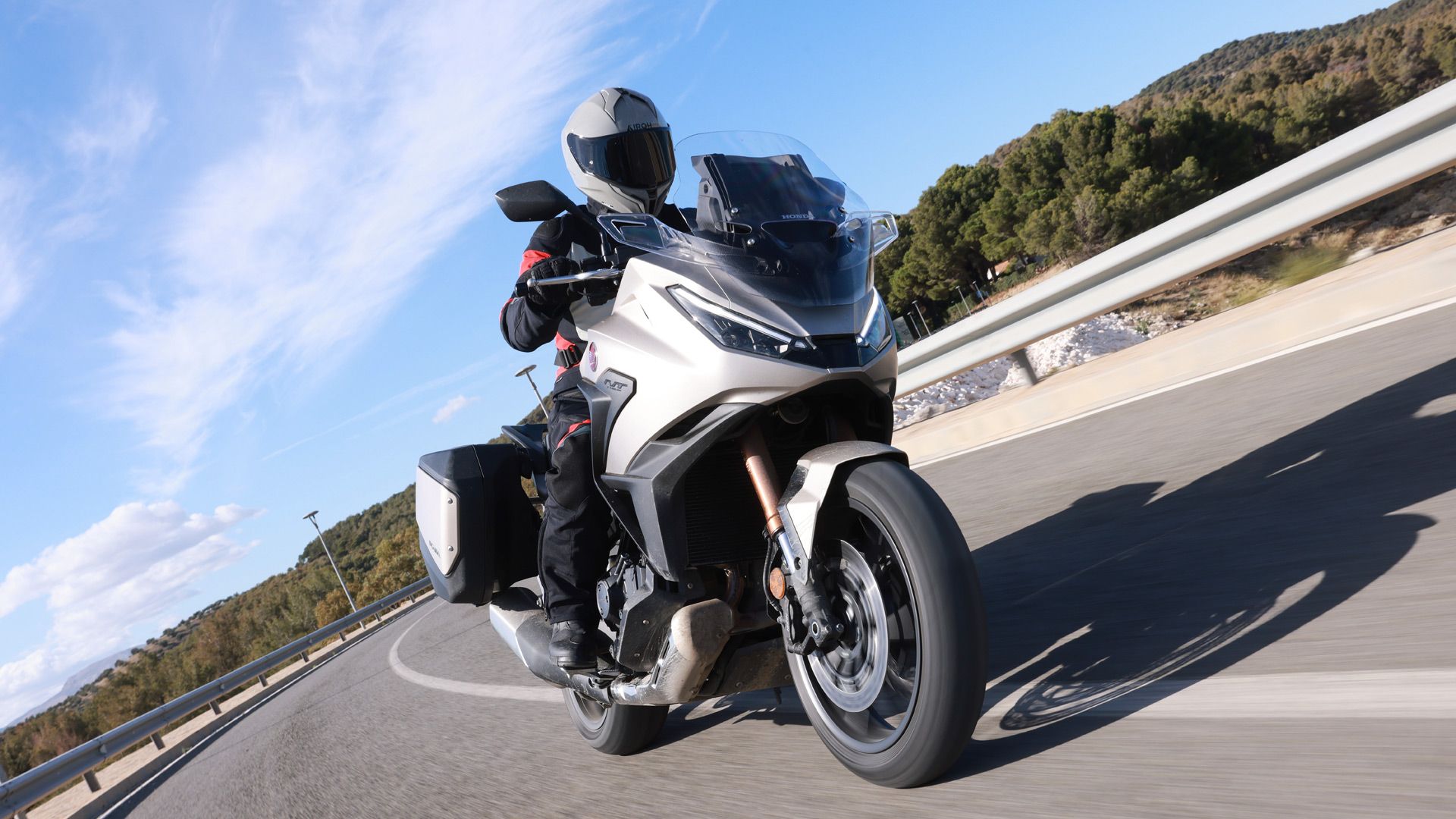 Honda NT1100 2025 Accion (9)