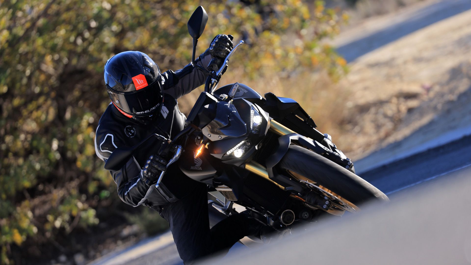 Honda CB1000 Hornat SP 2025 Accion (6)