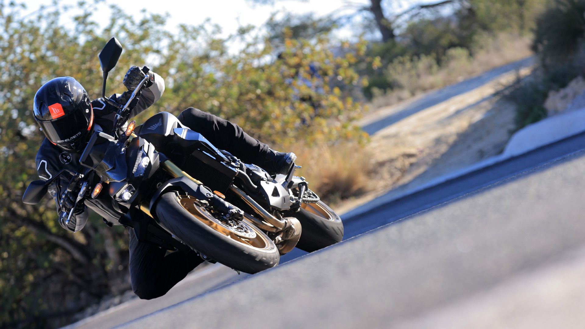 Honda CB1000 Hornat SP 2025 Accion (7)