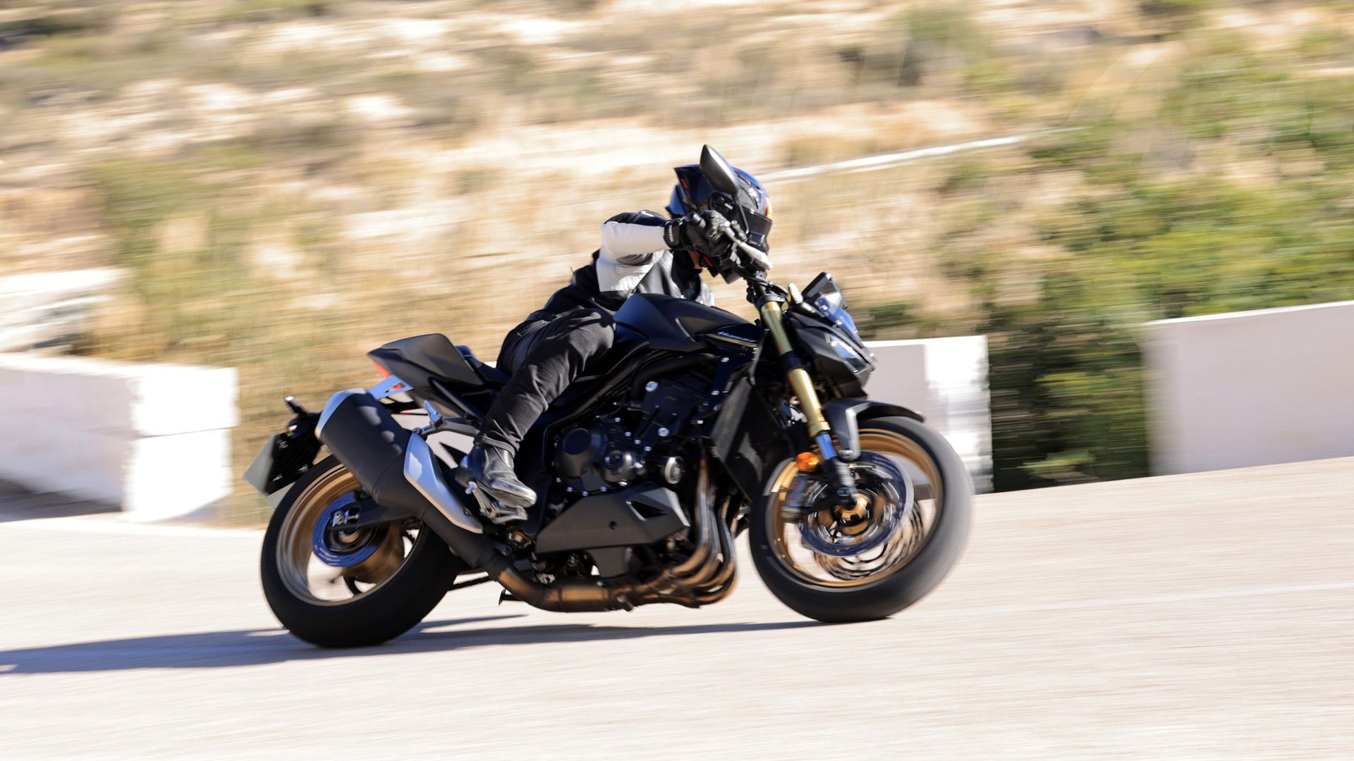 Honda CB1000 Hornat SP 2025 Accion (12)