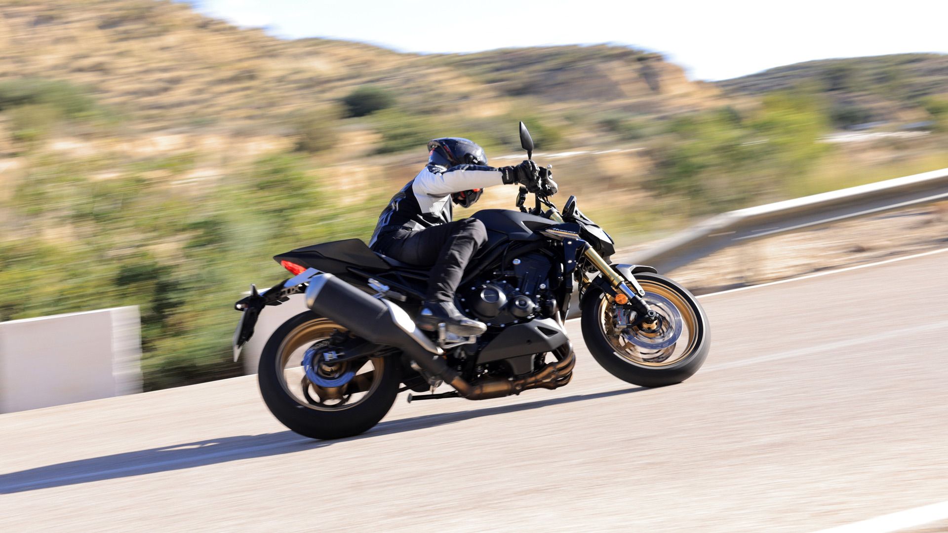 Honda CB1000 Hornat SP 2025 Accion (13)