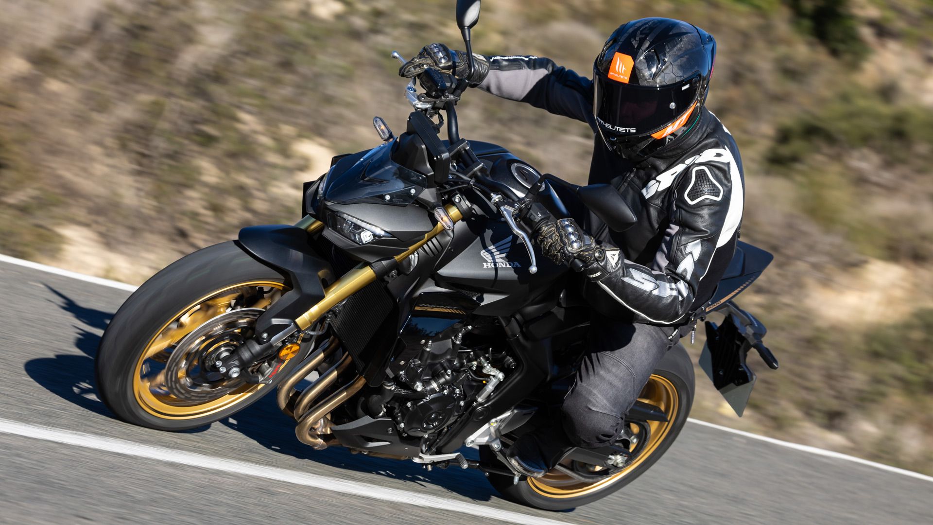 Honda CB1000 Hornat SP 2025 Accion (17)