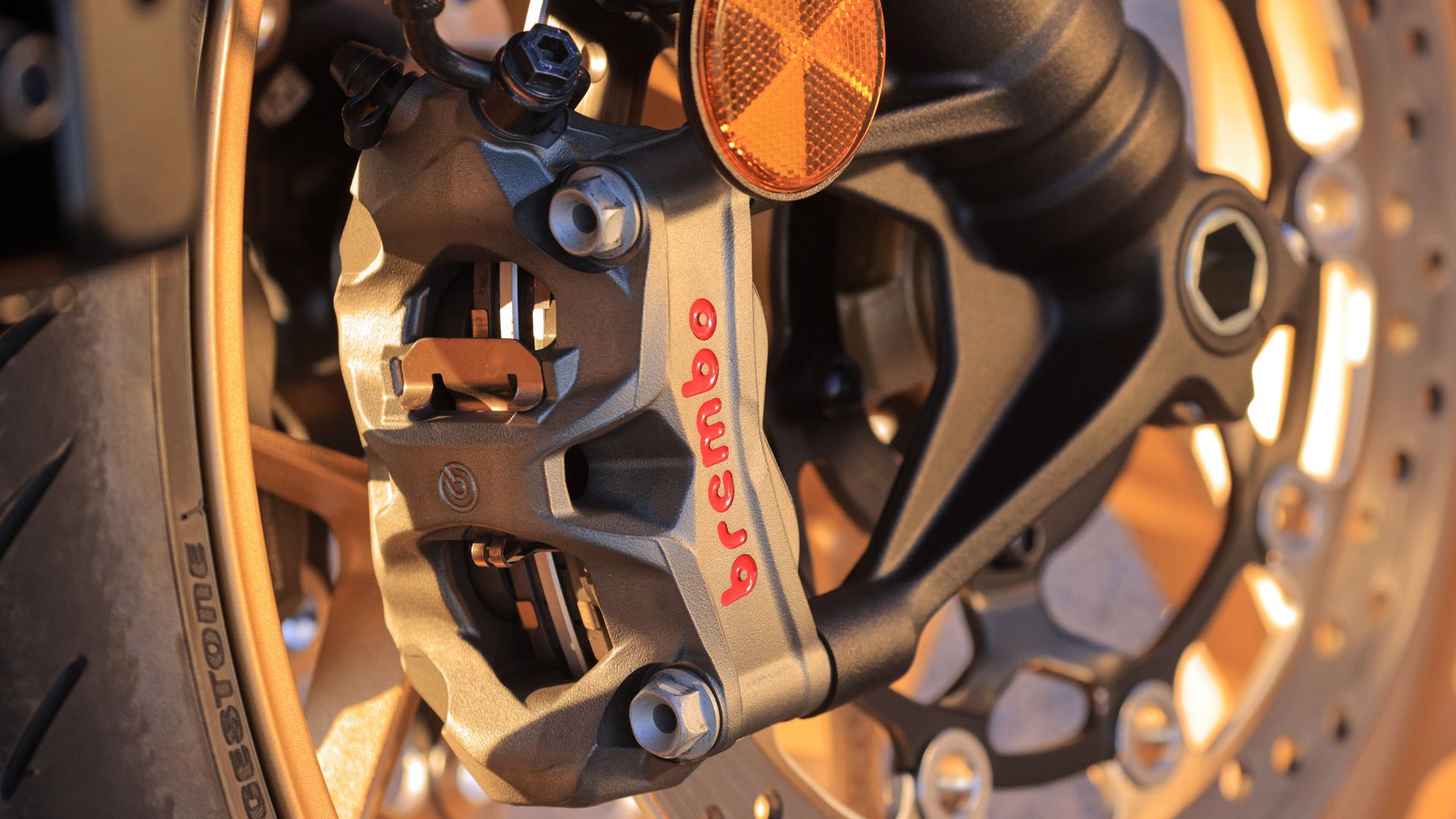 Honda CB1000 Hornet SP 2025 Detalles (4)