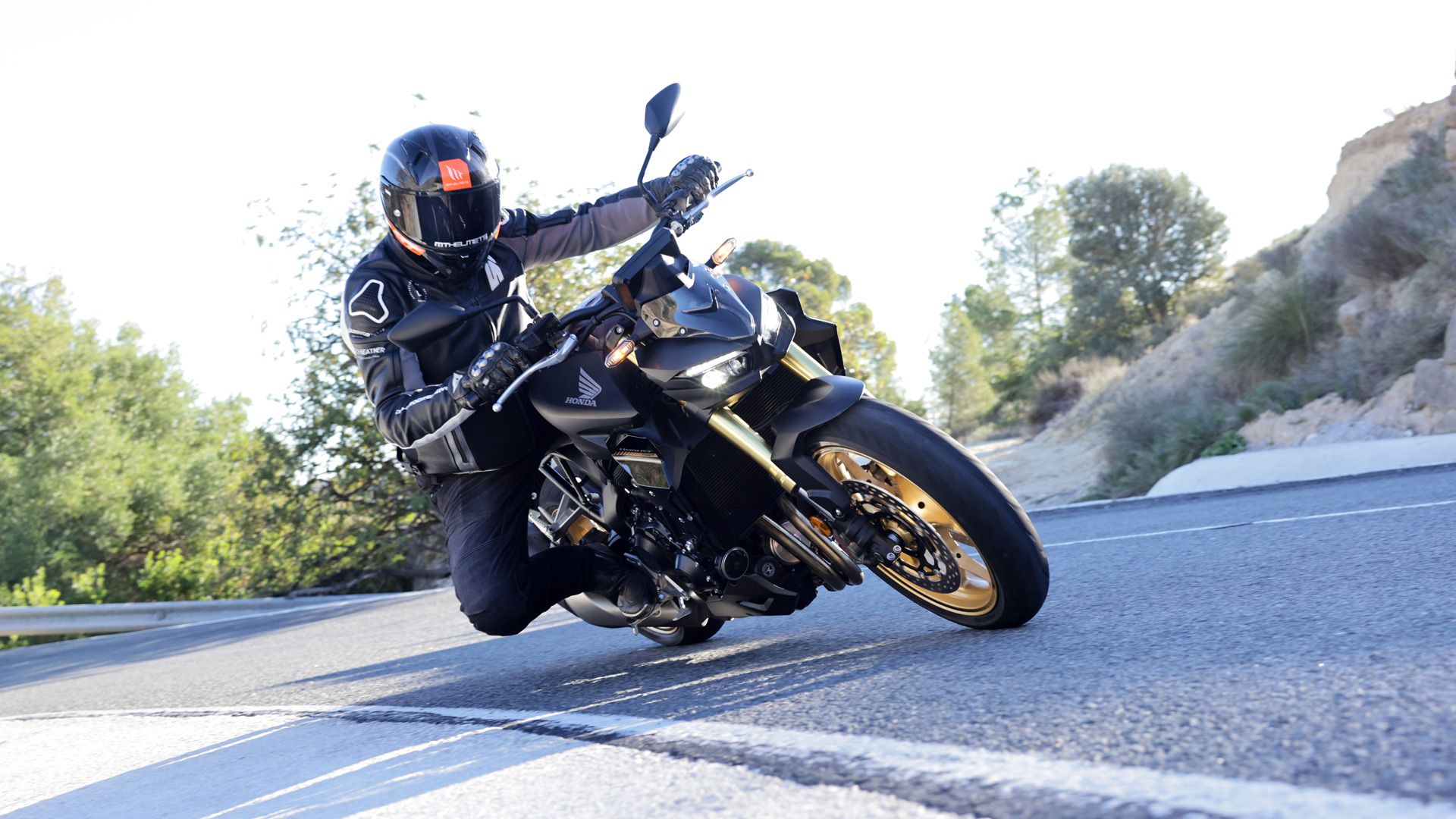 Honda CB1000 Hornat SP 2025 Accion (4)