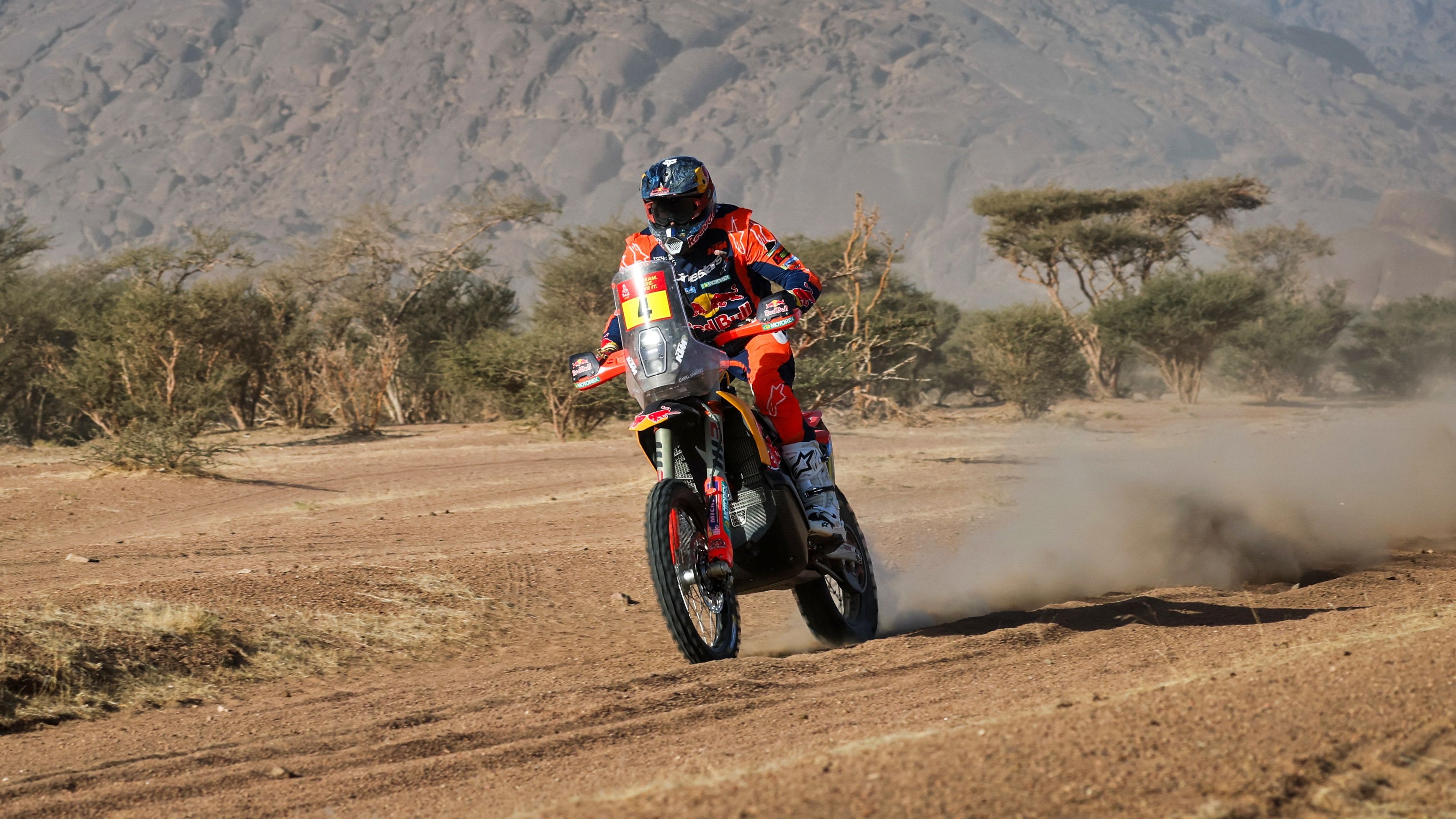 Daniel Sanders lidera también la primera parte de la Crono 48 horas del Dakar 2025