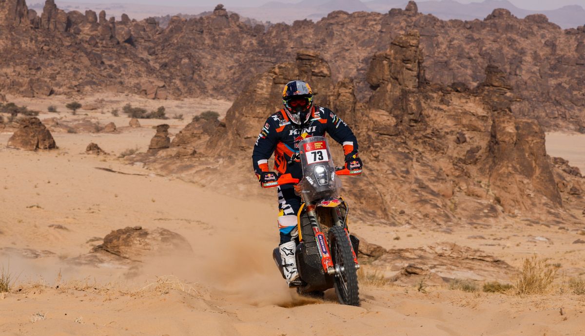 Edgar Canet ha brillado con una segunda posición en la etapa 7 del Dakar 2025