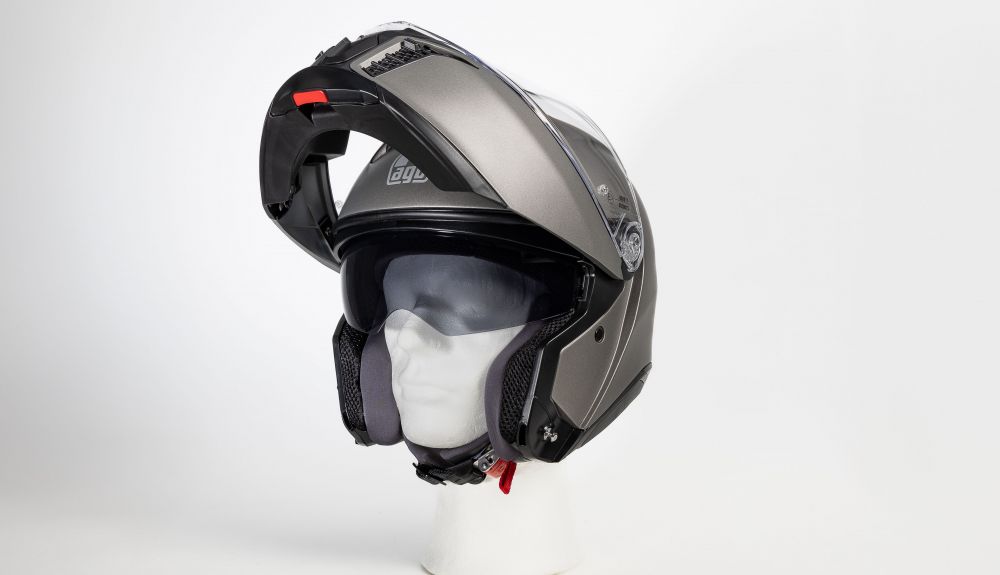 AGV Tourmodular (2) AGV Tourmodular (2)