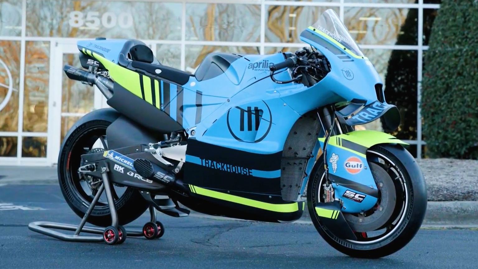 Aprilia RS GP Trackhouse MotoGP 2025 Raúl Fernández Ai Ogura 06