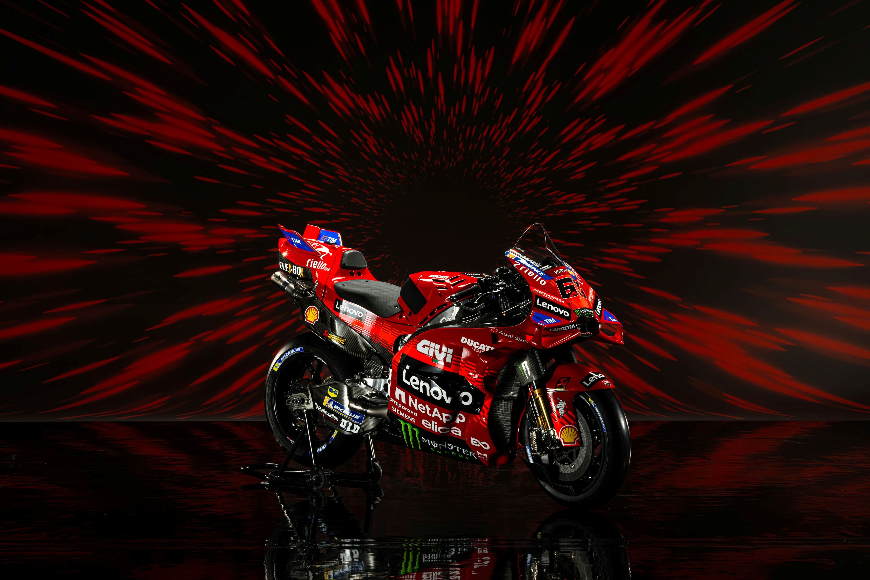 Ducati Desmosedici GP25 Lenovo MotoGP 2025 Pecco Bagnaia Marc Márquez 17