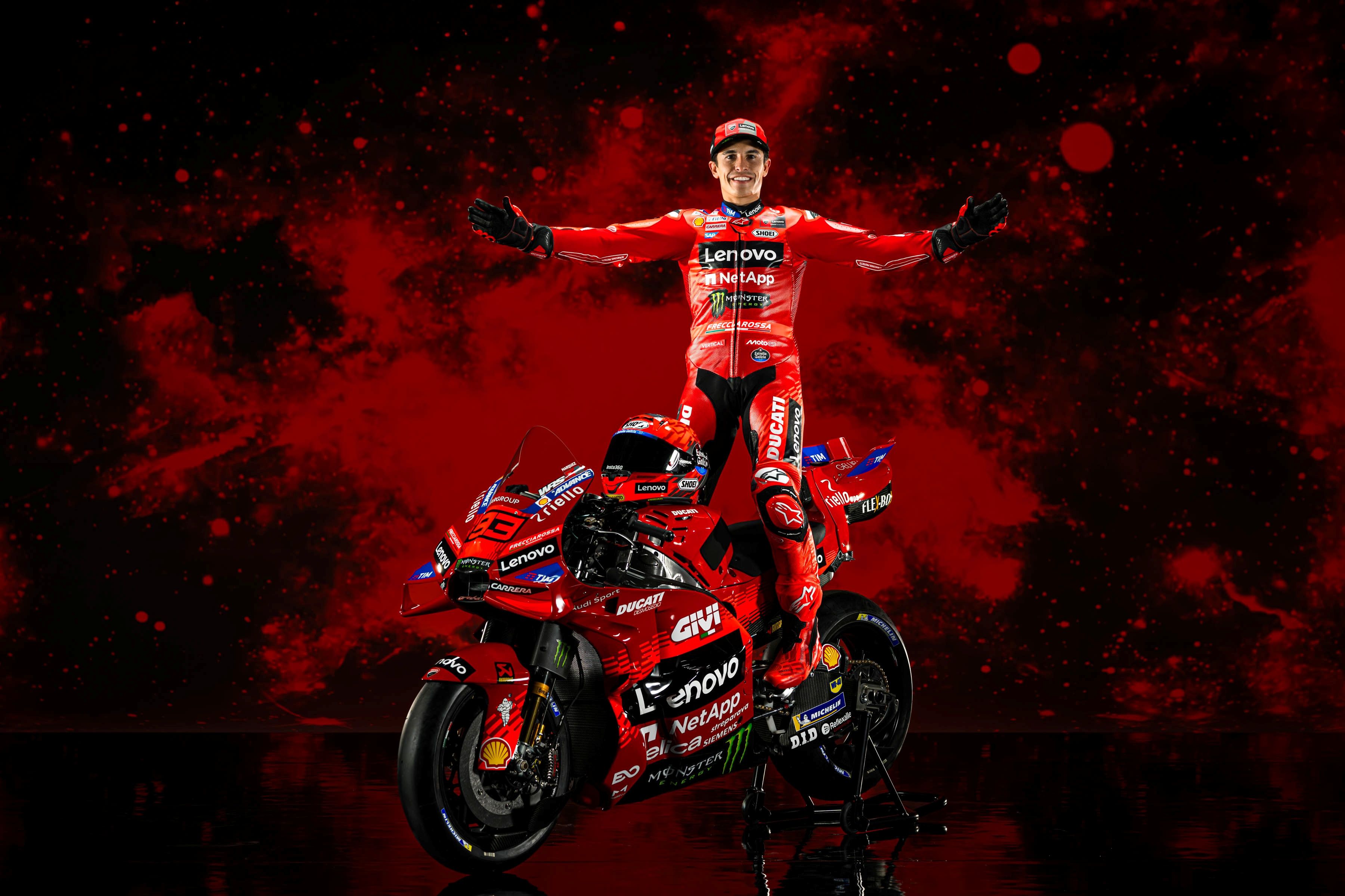 Ducati Desmosedici GP25 Lenovo MotoGP 2025 Pecco Bagnaia Marc Márquez 77