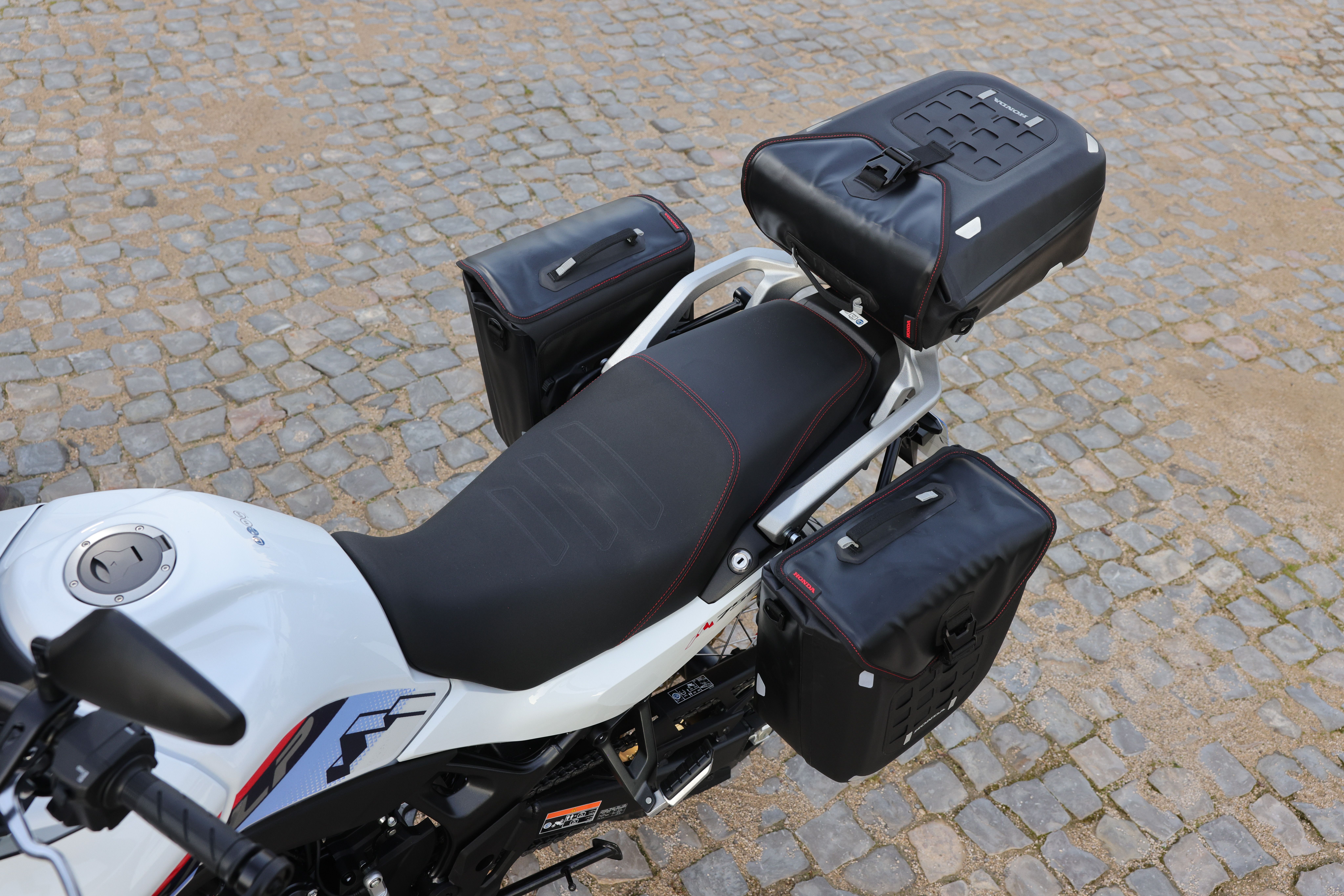 Fotos Honda XL 750 Transalp YM25  