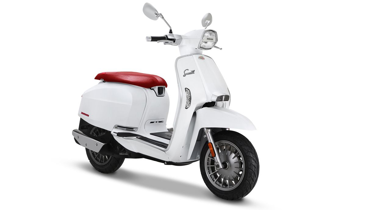 Lambretta V125 Special Flex (blanca tres cuartos)