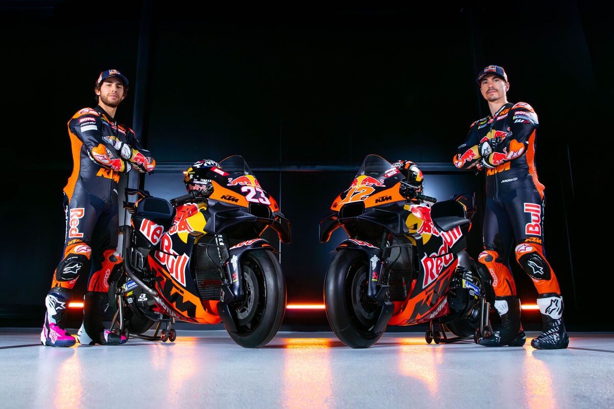 KTM RC16 Red Bull Tech3 MotoGP 2025 Enea Bastianini Maverick Viñales 04