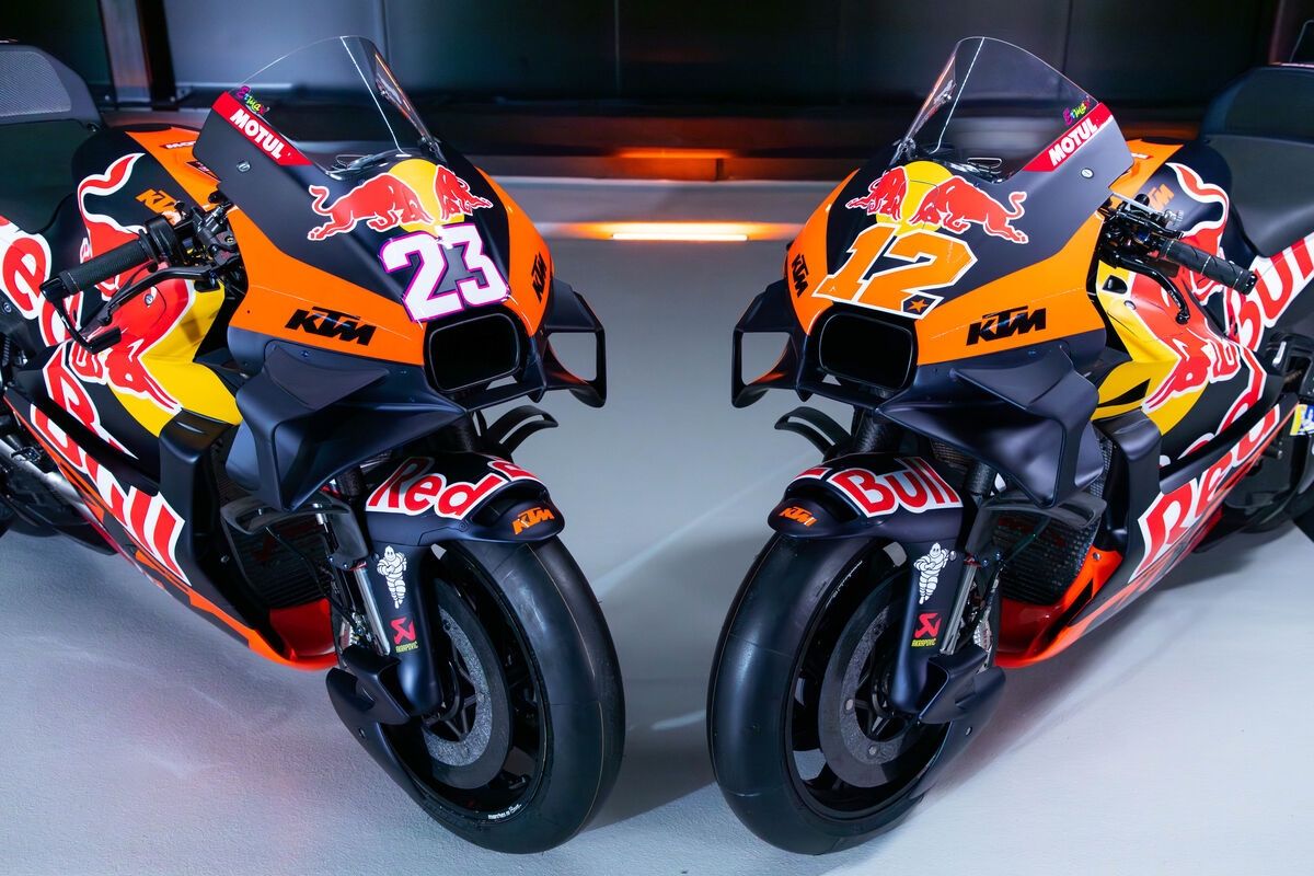 KTM RC16 Red Bull Tech3 MotoGP 2025 Enea Bastianini Maverick Viñales 07