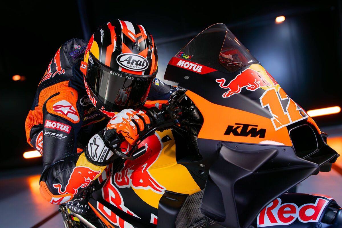 KTM RC16 Red Bull Tech3 MotoGP 2025 Enea Bastianini Maverick Viñales 20