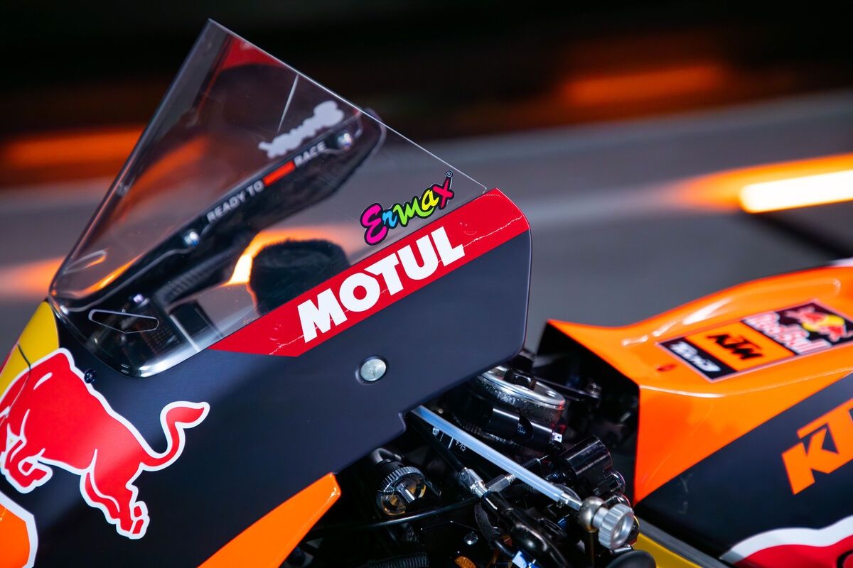 KTM RC16 Red Bull Tech3 MotoGP 2025 Enea Bastianini Maverick Viñales 25