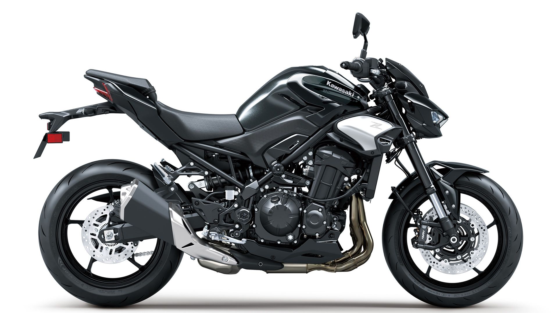 Kawasaki Z900 2025 Estudio (8)