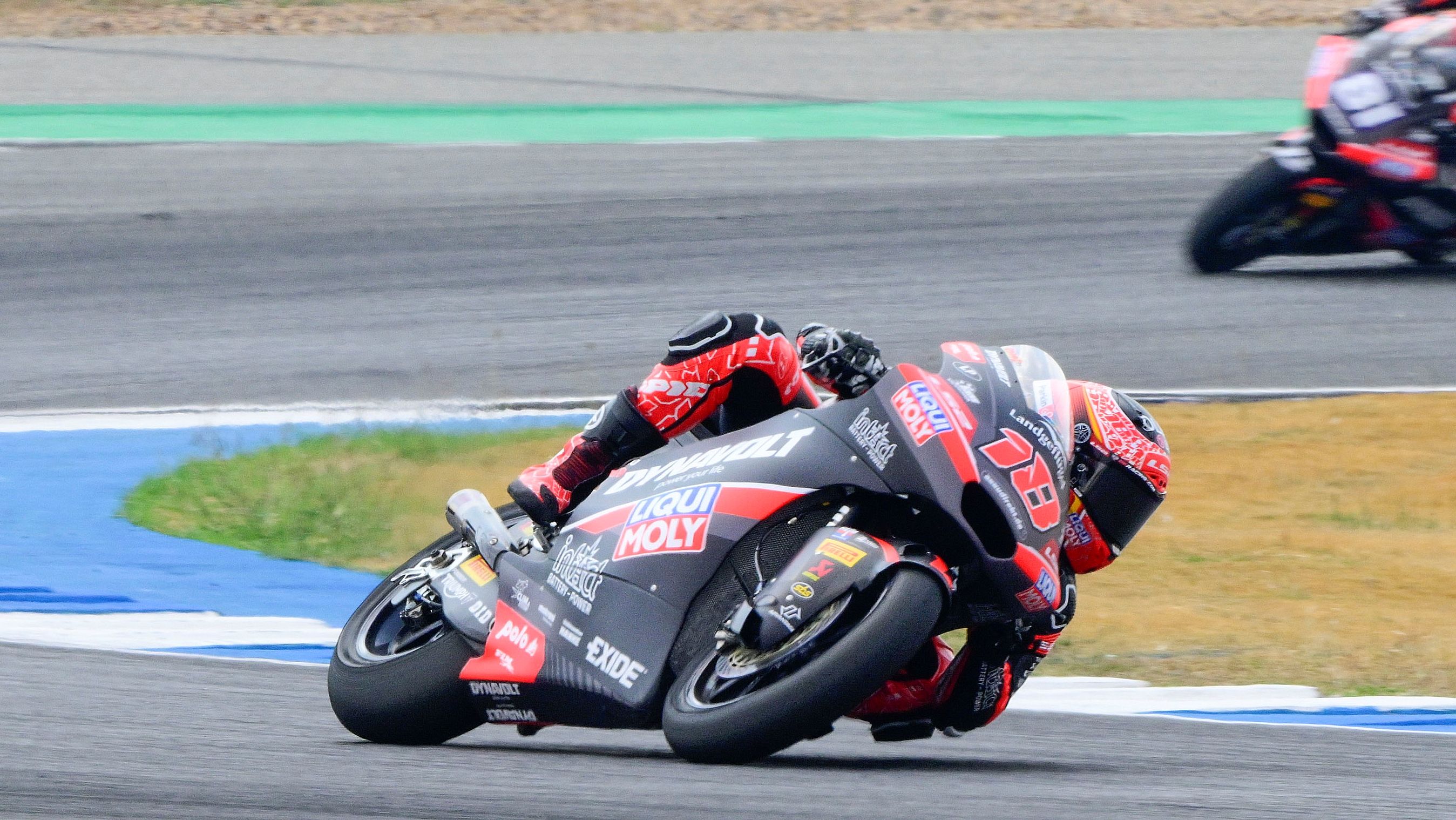 Manu González ha dominado la carrera de Moto2 en Tailandia