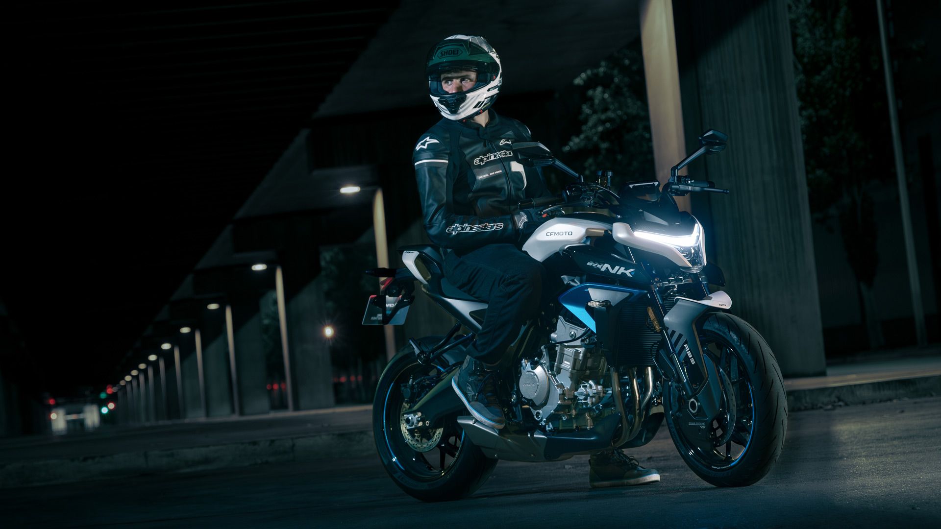 CFMoto 675NK 2025 Accion Oficial (2)