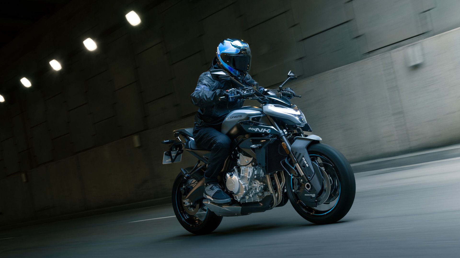 CFMoto 675NK 2025 Accion Oficial (5)