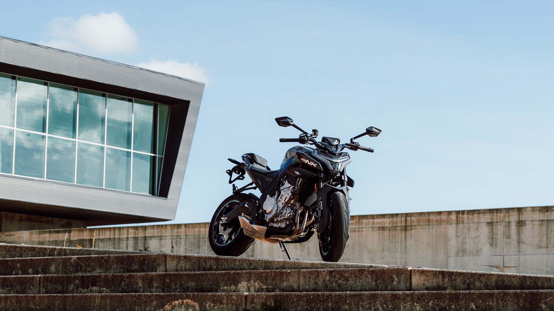 CFMoto 675NK 2025 Detalles (3)