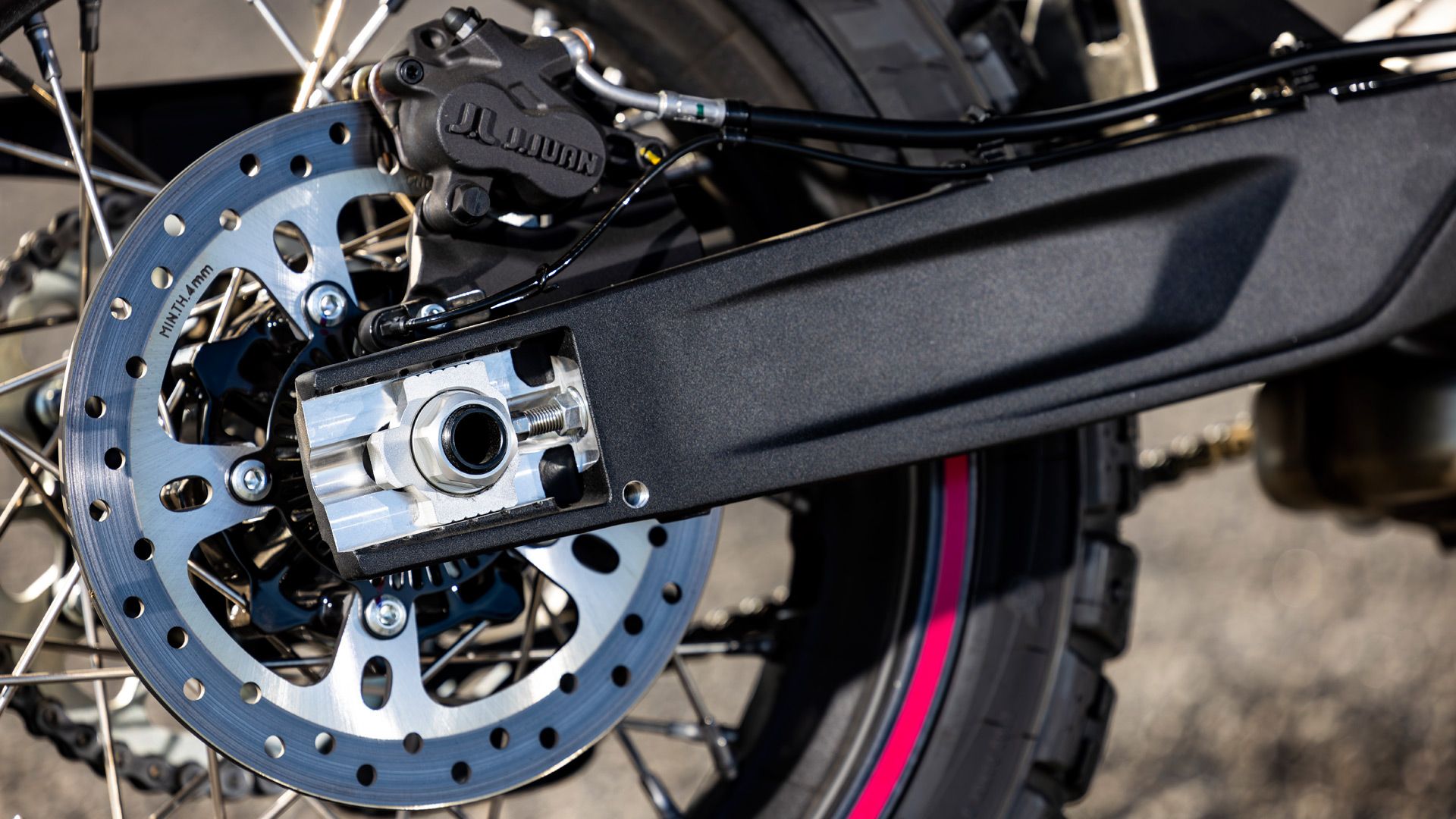 CFMoto 800 MT X 2025 Detalles (19)