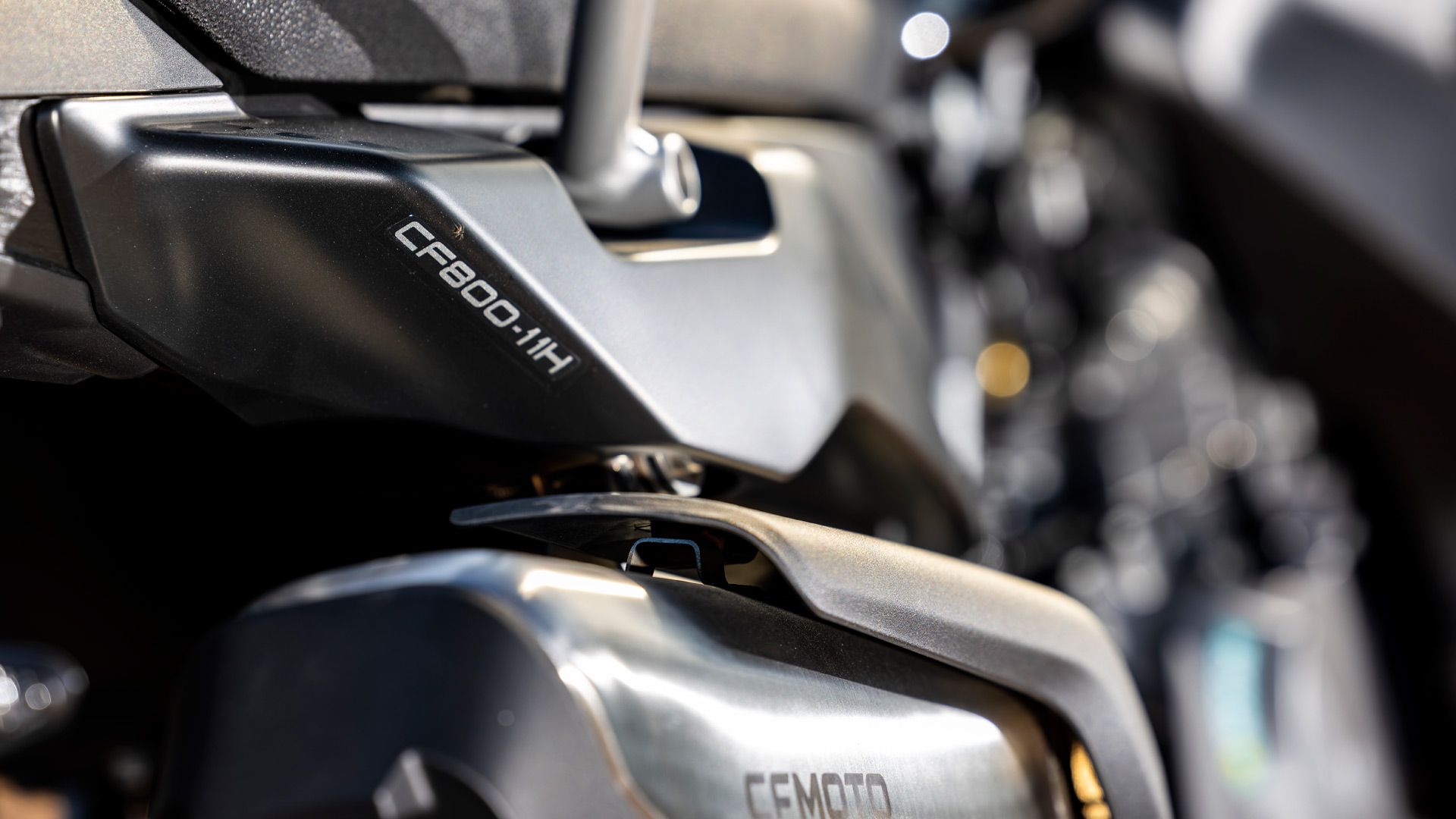 CFMoto 800 MT X 2025 Detalles (41)