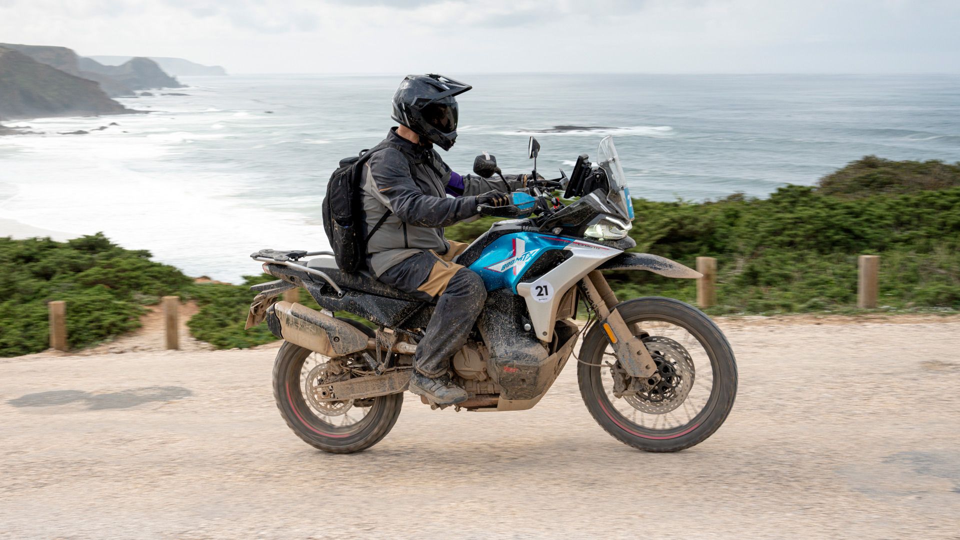 CFMoto 800MT X 2025 Accion (2)