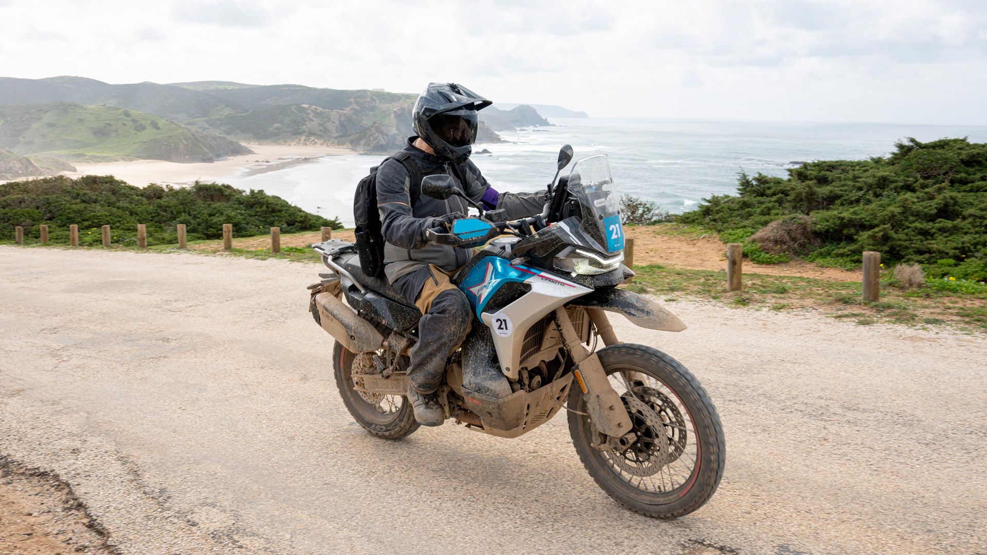 CFMoto 800MT X 2025 Accion (4)