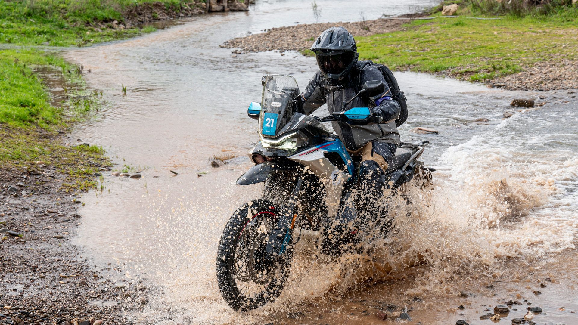 CFMoto 800MT X 2025 Accion (8)