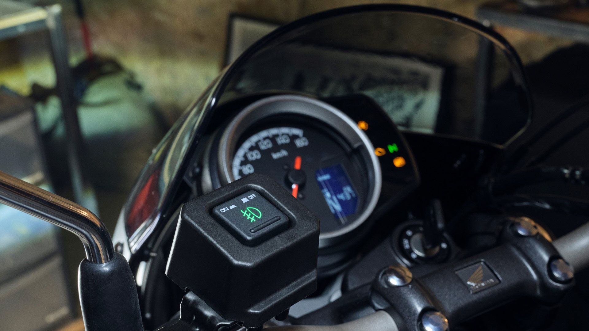 Honda GB350S 2025 Detalles (3)