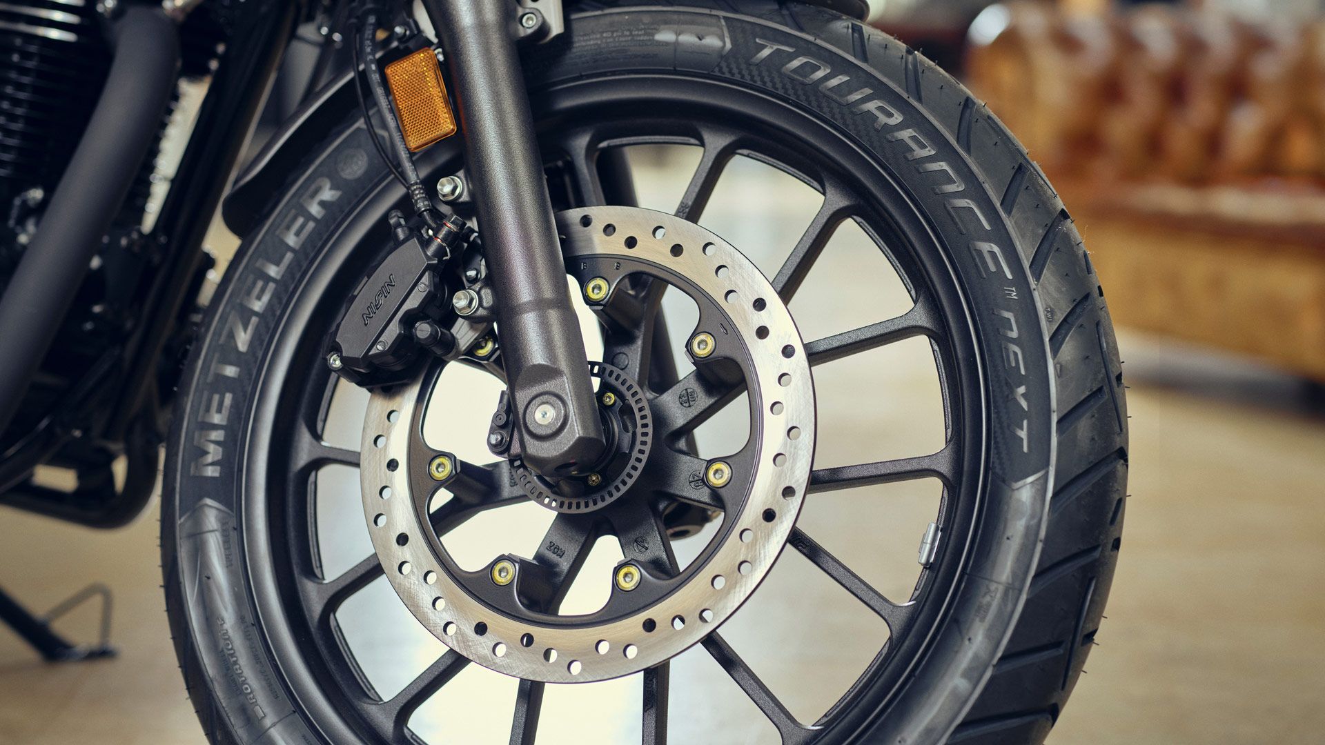 Honda GB350S 2025 Detalles (4)