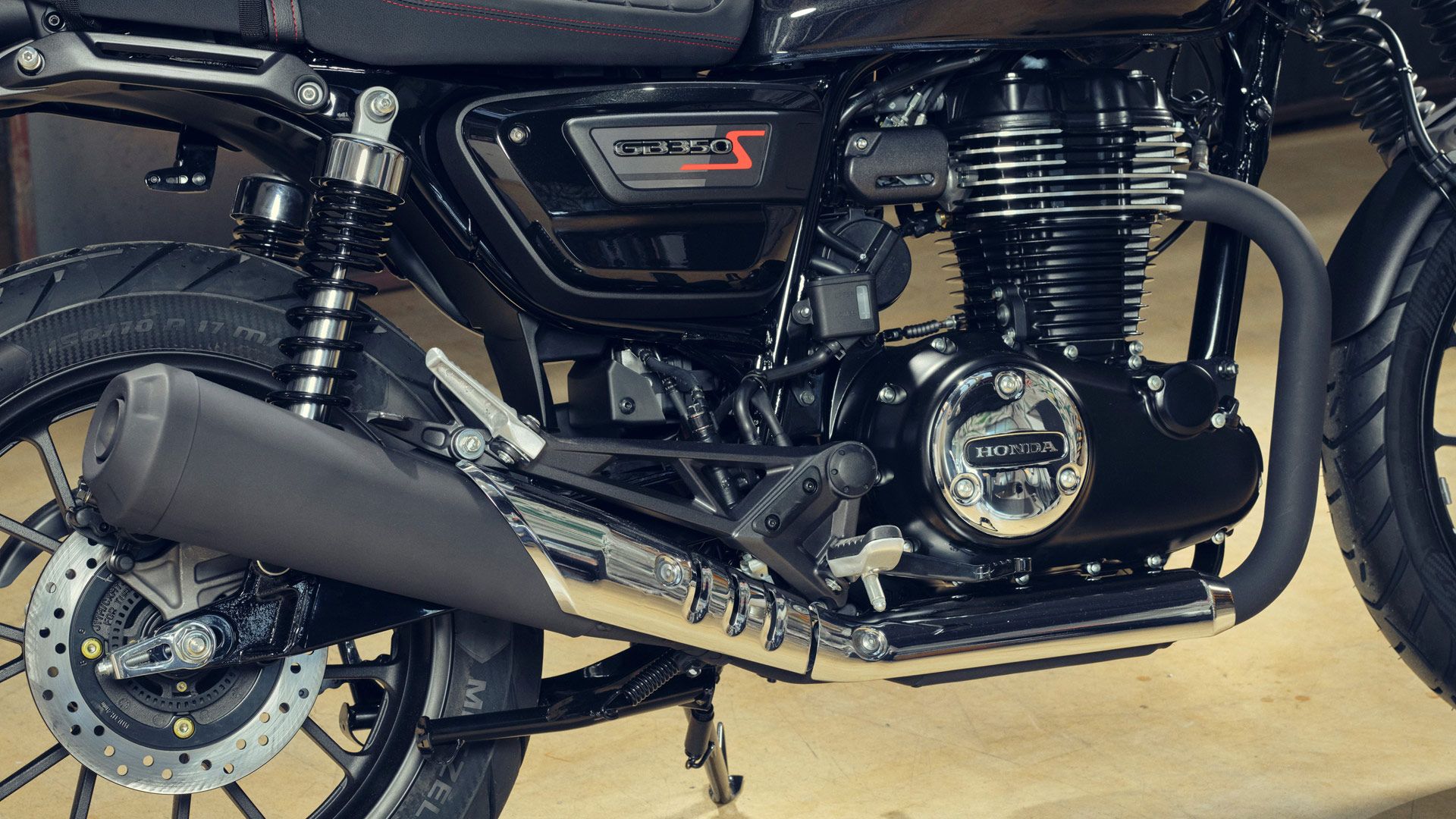 Honda GB350S 2025 Detalles (7)