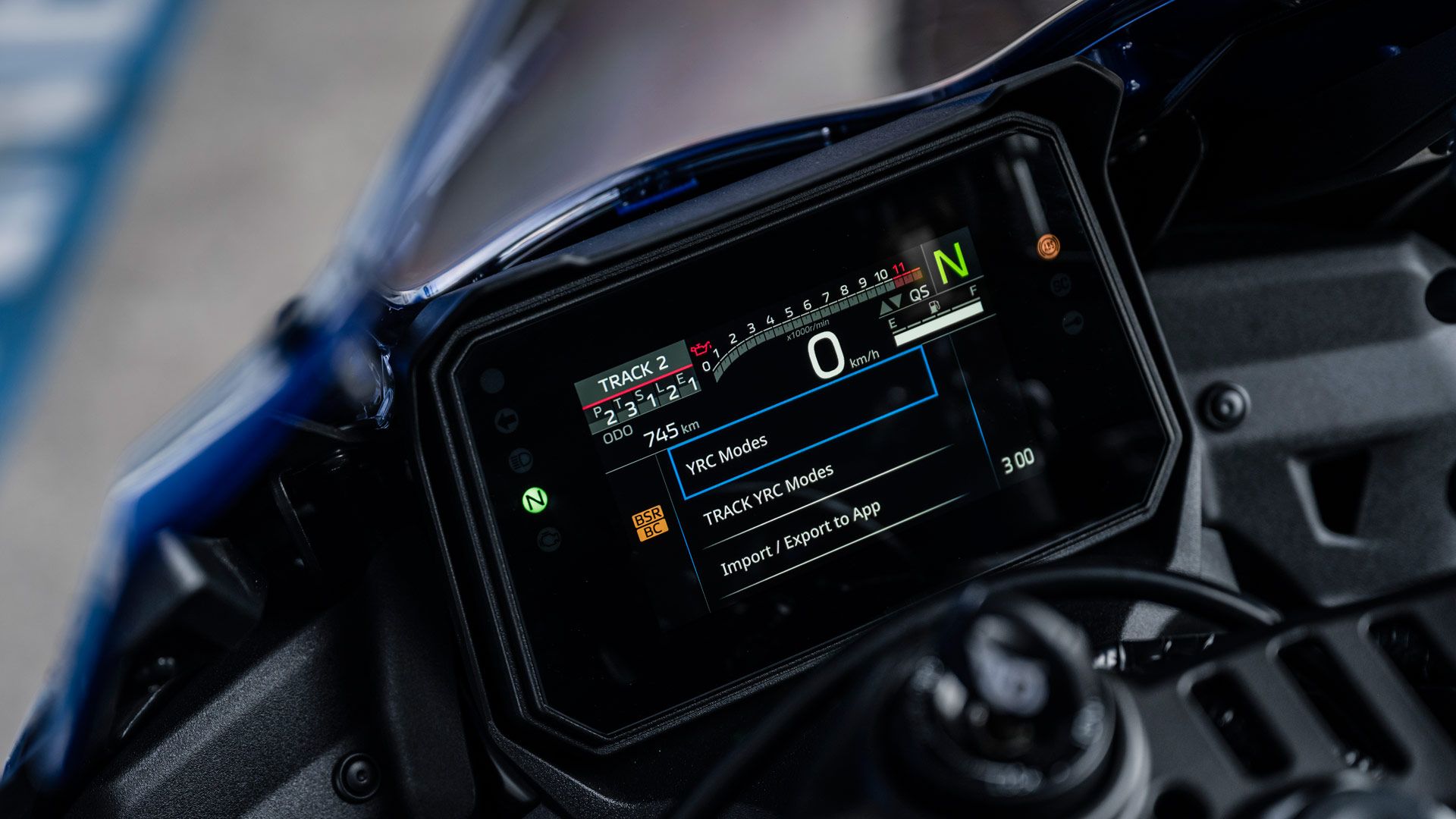 Yamaha R9 2025 Detalles (11B