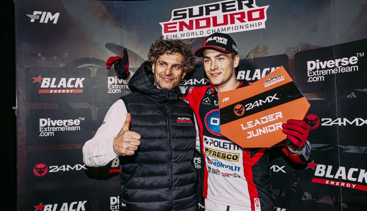 Junior Leader Place 24 MX Junior Leader Place 24 MX