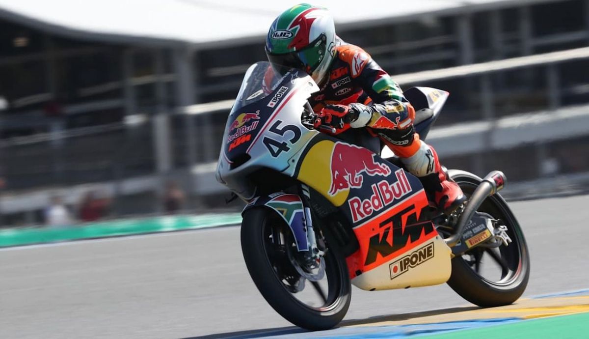 Kgopotso Mononyane en la MotoGP Rookies Cup Kgopotso Mononyane en la MotoGP Rookies Cup