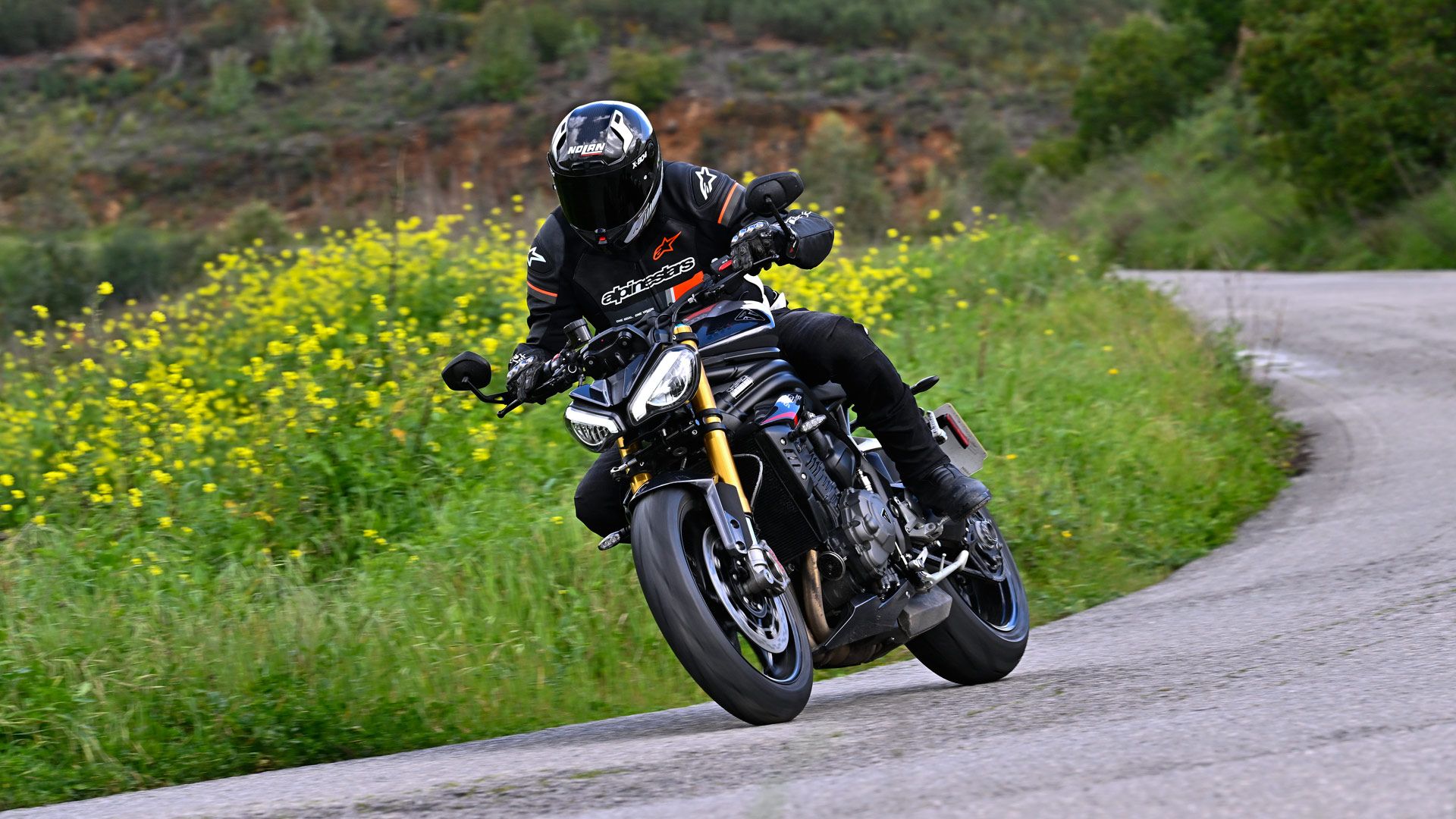 Triumph Speed Triple 1200 RS 2025 Accion Carretera (21)